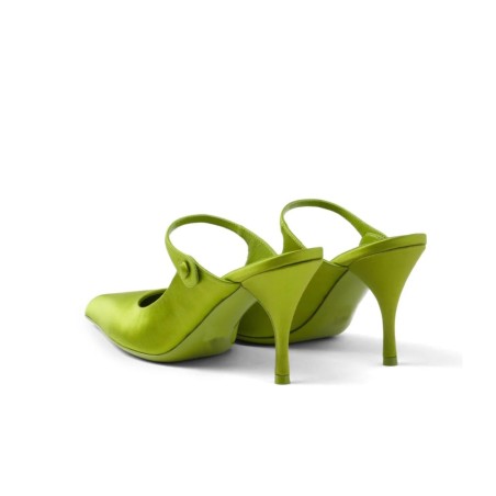 Closed lace-up stilettos